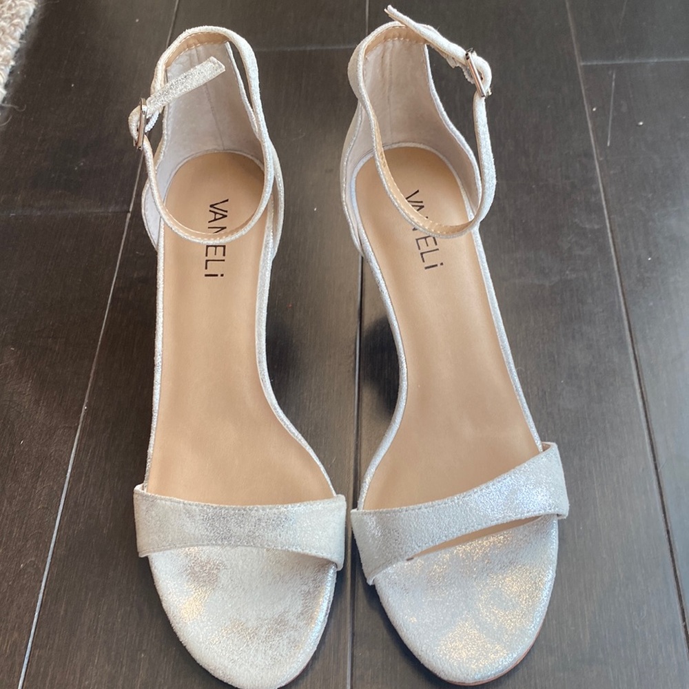 Vaneli pewter suede leather sandals, ankle strap